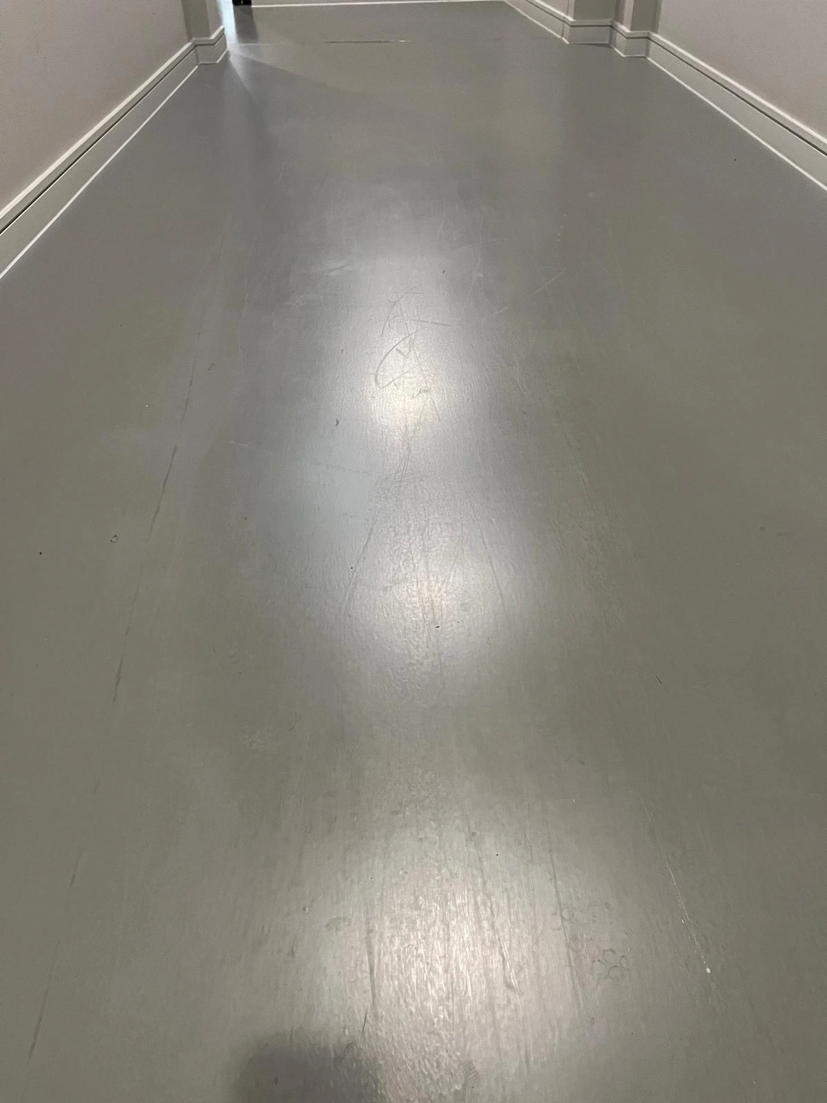 Resin floor deep cleaning in Hackney, London