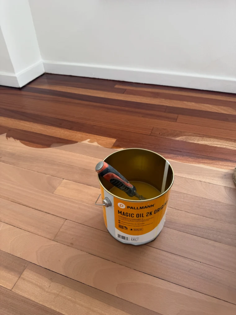 Magic Oil 2K wood finish