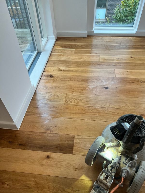 Oak floor buffing after oil finish in London