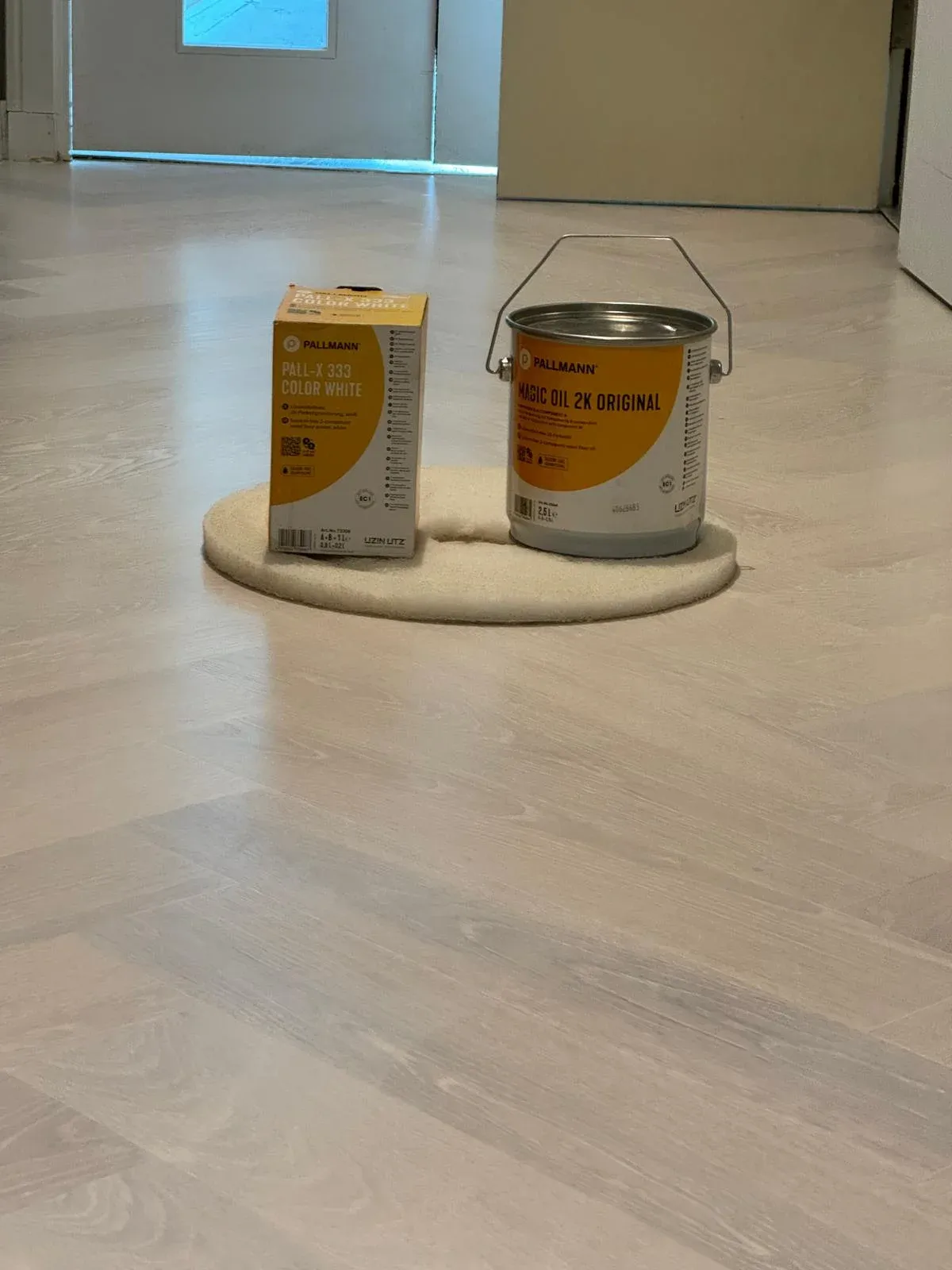 Scandinavian-style wood floor finished with Pallmann Pall-X 333 White and Magic Oil 2K Original, showcasing a light and airy aesthetic.