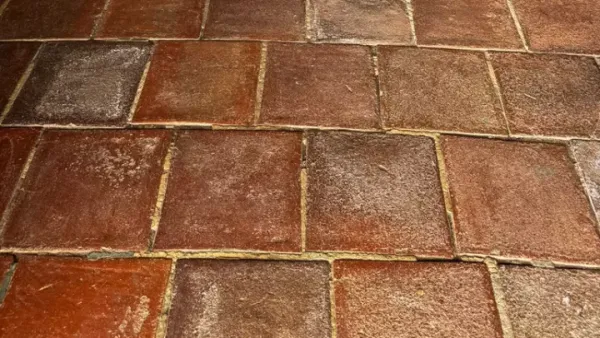 cleaning-terracotta-tiles
