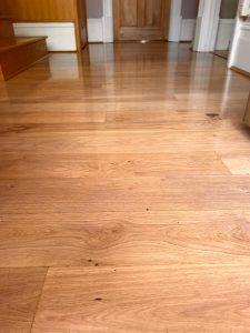 Oak floor sanding and lacquering in Wanstead 1