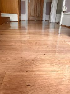 Oak floor polishing