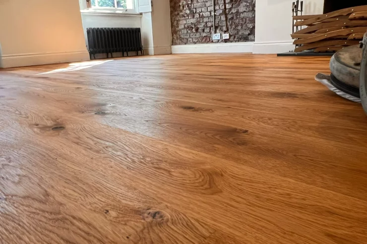 oak floor polishing in Islington