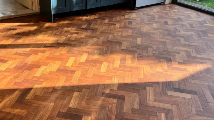 Beautiful wooden floor with a natural matte finish achieved using Pall-X 333 primer and Pall-X Zero lacquer in a London home